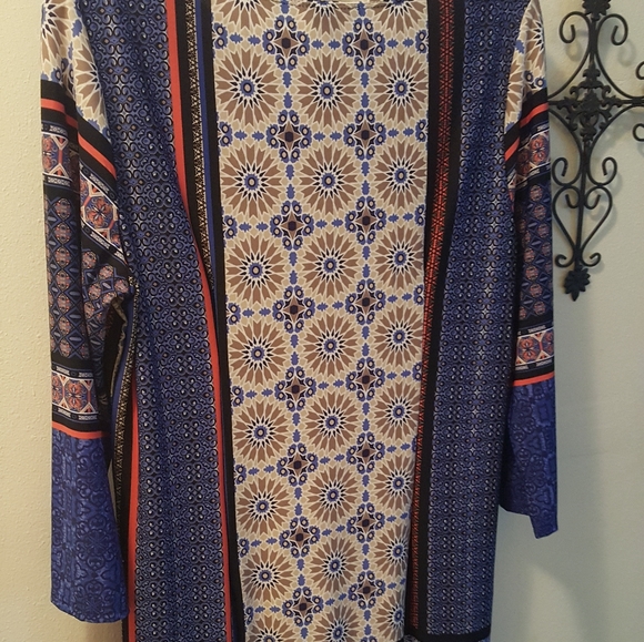 Blouse - Picture 2 of 2